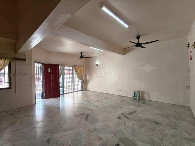 Kulai Indahpura teratai double storey 22x70 freehold sale