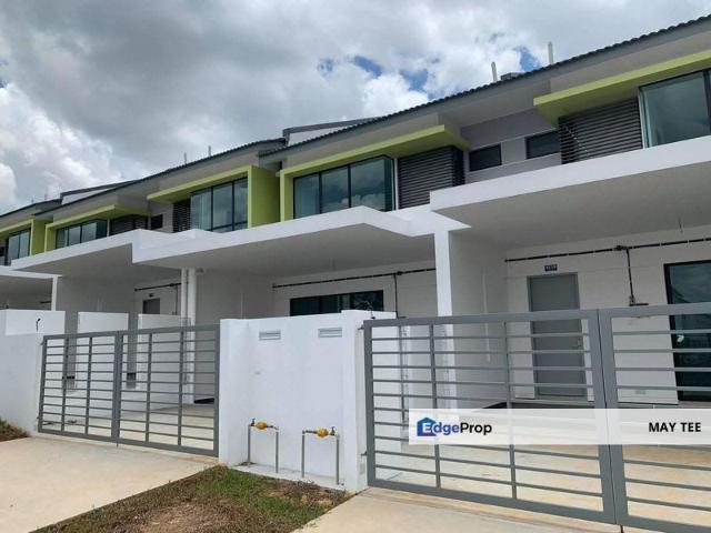 Kulai Indahpura The Crystal / 2 storey terrace house