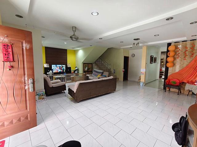Kulai Jalan Saga Taman kota Double Storey Semi D