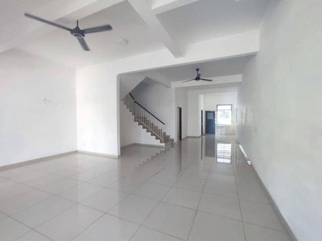 Kulai Kelapa Sawit Taman Impiana Near Data Center Double Storey