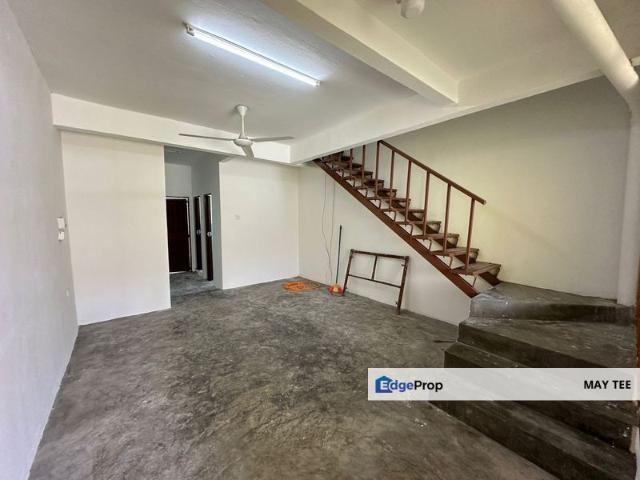 Kulai Kelapa Sawit Taman Wawasan Jalan Rajawali Double Storey Low Cost Terrace