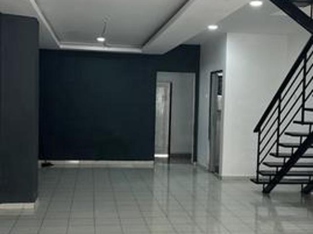 Kulai Scientex Kelapa Sawit 2 Storey House EndLot Renovation For Sell