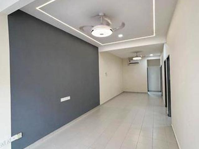 KULAITaman ScientexTownhouseRMMJSiapRenoLokasiStrategikFULLLOAN