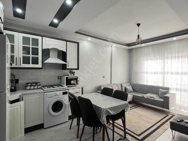 Kulepark~farkıyla~çatalan~caddesinde~1+1~eşyalı~süper~lüks~