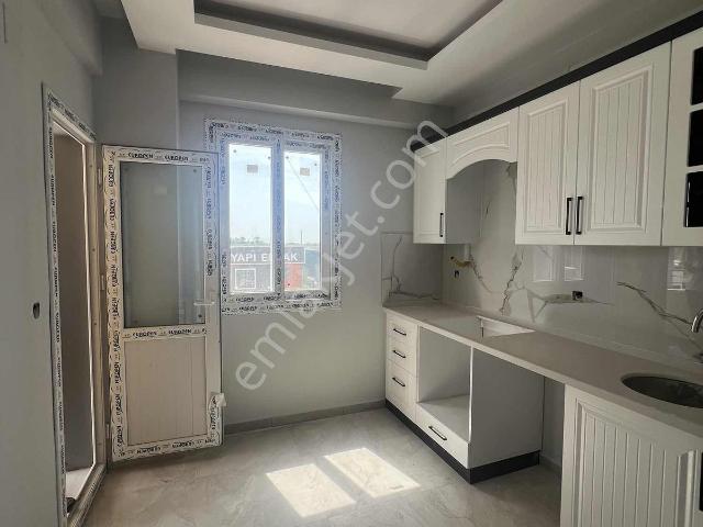 Kulepark~farkıyla~sarıçam~bld~civ2+1kapalı~mutfak~cepheleri~açık