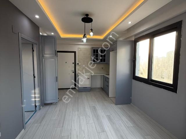 Kulepark~farkıyla~stadyum~manzaralı~site~süper~lüks~1+1~avizeli