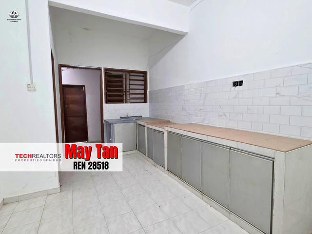 KULIM HI TECH Extended Kitchen Tmn Lobak indah near TIONG NAM ATS