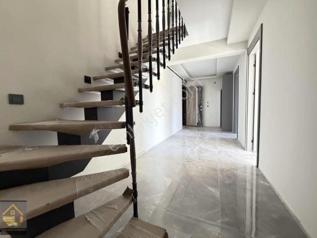 Kupon Kızılcaşar Mahallesi 130m2 2+1 Satılık Dubleks