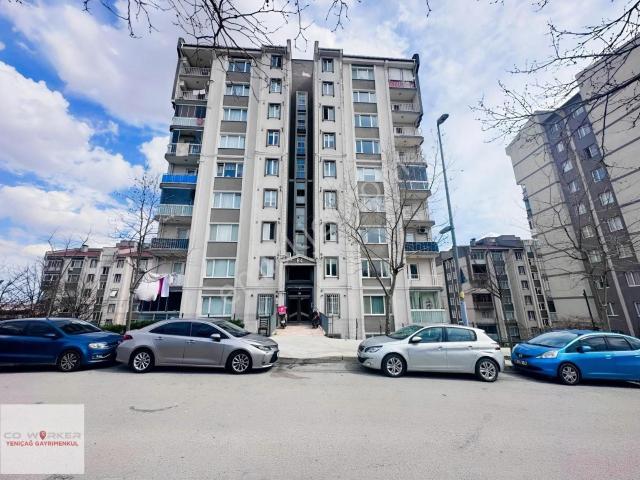 Kurtköy Mesken Konutlarında Balkonlu,boş, Ferah 2+1 Satılık