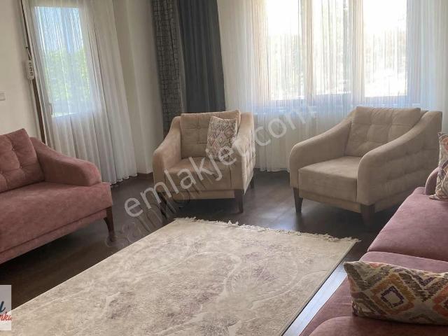 Kurtköy Merkez Site İçerisinde 2 + 1 Satılık