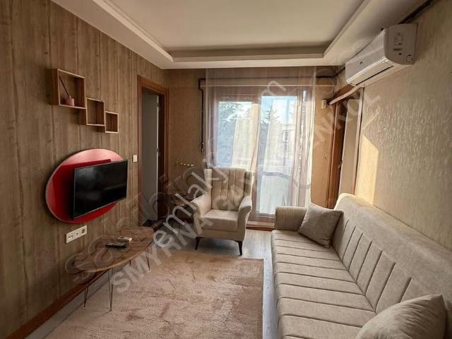 Kuruçeşme Deu Ve Hastane Yakını Satılık Arakat 1+1 Eşyalı Daire