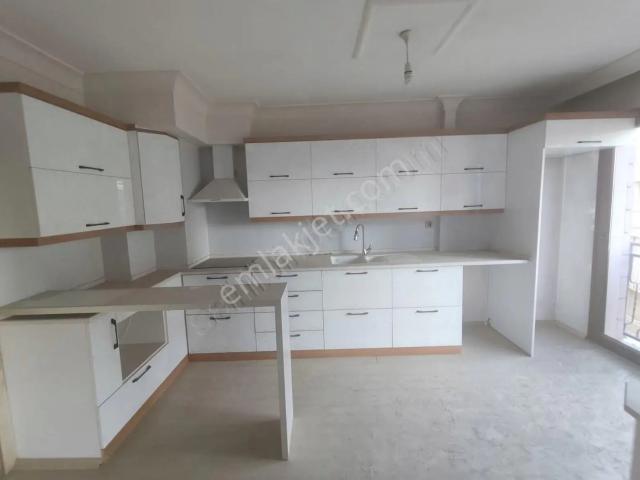 Kurudere Caddesi 3+1 Kiralık Daire