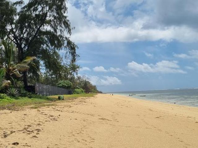 Kuruwitu, 3 acres Beach property on sale