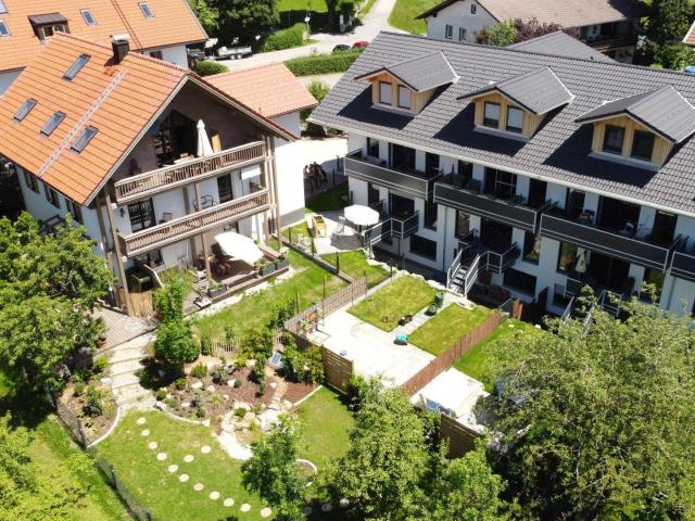 Kurz vor den Bergen Maisonette Wohnung mit eigenem Hauseingang