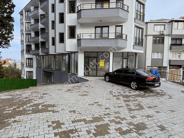 Kurcaşile Merkezde 2 Katlı 520 M2 Kiralık Dükkan