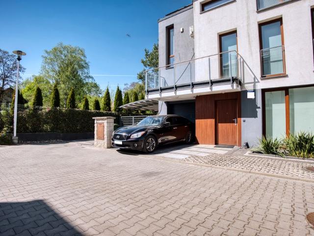 Kuropatwy 205 m², Warszawa