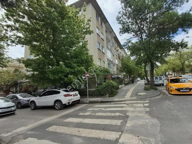 Kuttaş 'tan 3+1 Kazakistan Caddesi Üzerinde, Manzaralı