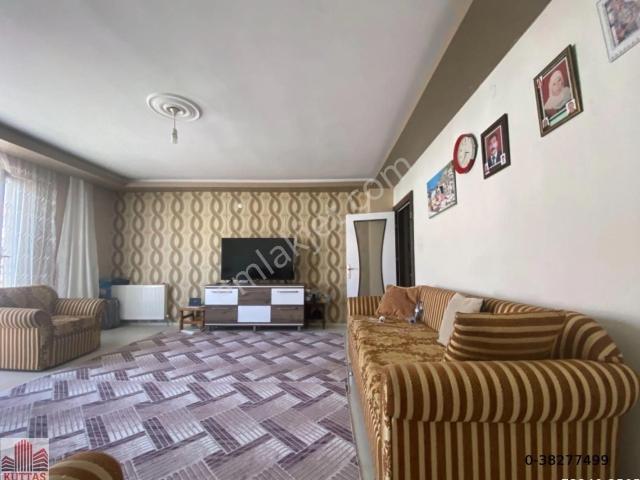 Kuttaştan Battal Gazi Mah.3+1 Ön 130 M2 Dubleks Bina 7 Yaşında