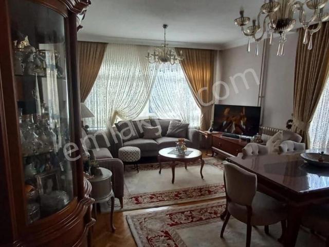 Kuttaş'tan Başkent Hastanesi Ve 7.cadde Arasında 3+1 Yapılı