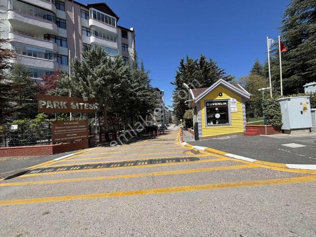 Kuttaş'tan Fırsat Daire Park Evleri Sitesinde 3+1 Ön Katta 130 M