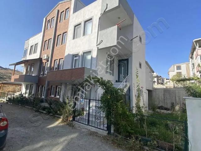 Kuvayımıllıye'de Müstakıl Ev