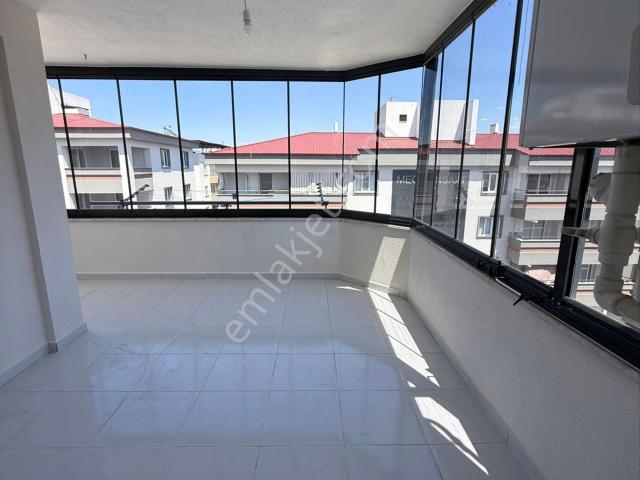 Kuyucak Yeni Mahallede 3+1 Doğalgazlı Kiralık Daire