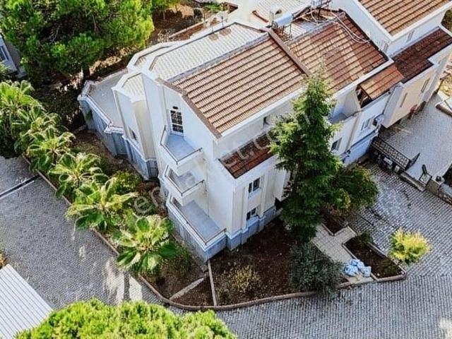 Kuyuluk Çankaya Mah.6+1 Satılık Villa Geniş Sosyal Alanlı