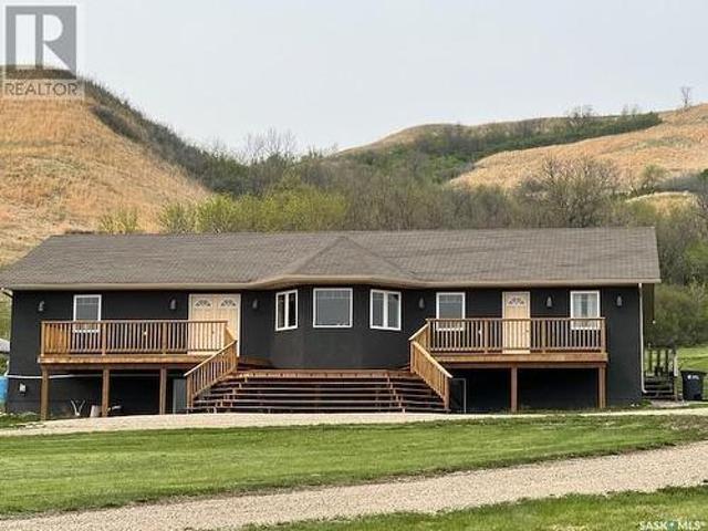 Kuzub Acreage, West End, SK, S0A 3Y0 house for sale Listing.