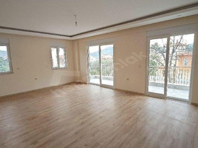 Kuzderede Sıfır Ayrı Mutfaklı 3+1 Kiralık Daire