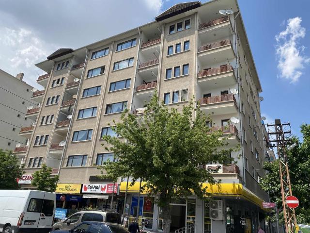 Kuzey Emlak'tan Bağımsız Salon Merkezi Isıtma&otopark&asansörlü
