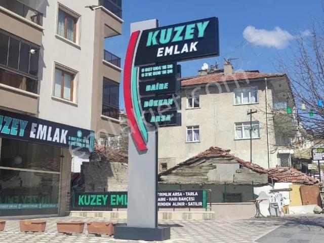 Kuzey Emlak'tan Merkezi Lokasyonda Asansörlü 3+1 Satılık Daire