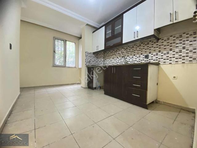 Kuzeyyaka Mahallesinde 1+1 Ayrı Mutfaklı Banyo wc Ayrı Giriş Kat