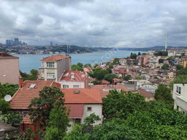 Kuzguncukta Tarih Ve Boğaz Manzaralı 5+1 Müstakil Ev