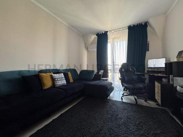 квартира 50 m2 Новый
