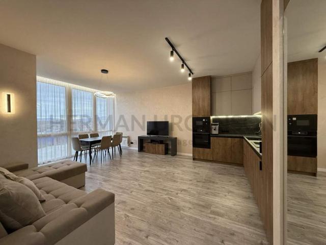 квартира 52 m2 Новый