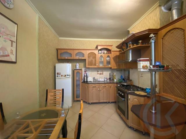 квартира 644 m2 Уютное с