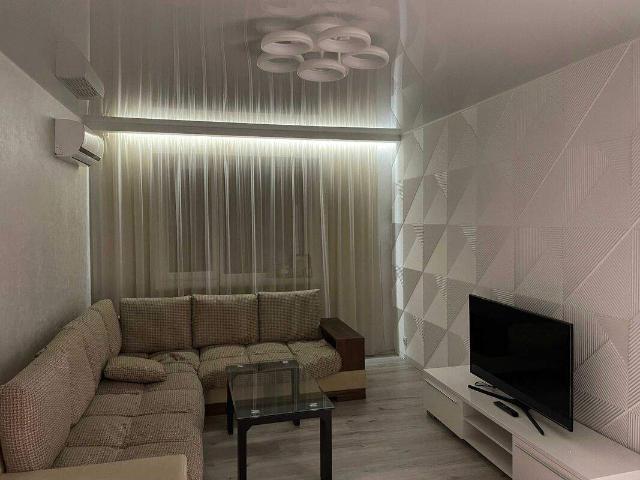 квартира 68 m2 Слобожанское Юбилейное