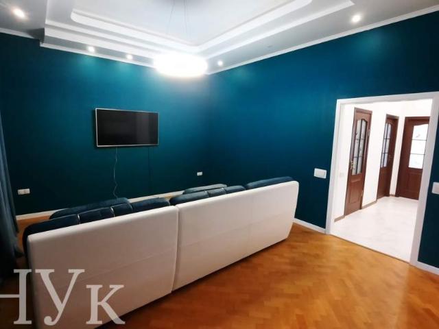 квартира 80 m2 Центр