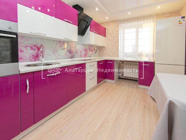 квартира 834 m2 Томск