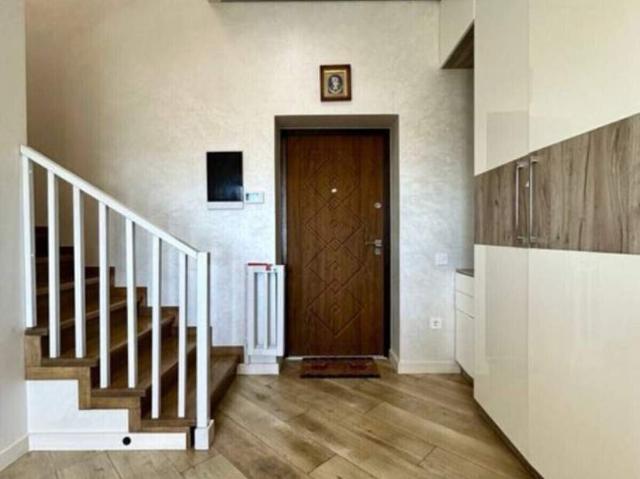 квартира 92 m2 Центр