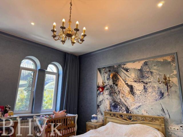 квартира 136 m2 Город и пригород