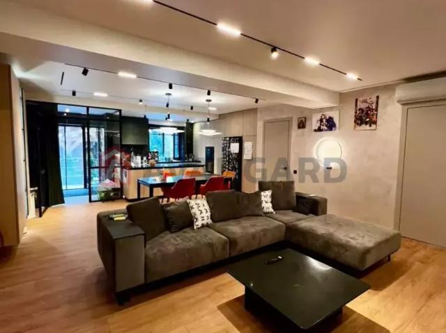квартира 190 m2 Город и пригород