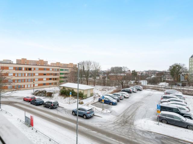 Kyrkbacken 7