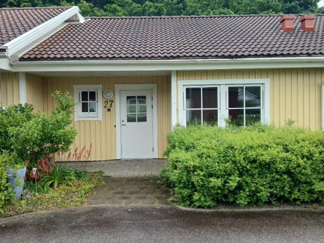 Kyrkvägen 27