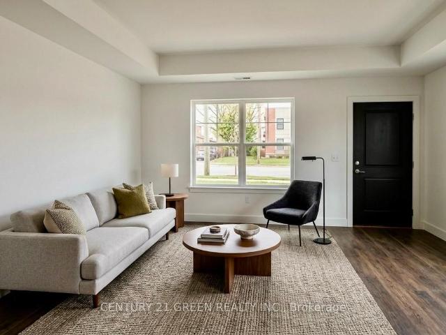 L115 9 Islington Avenue, Woodbridge | 2Beds/3Bath, Townhouse, $638,900 | Condos. Ca