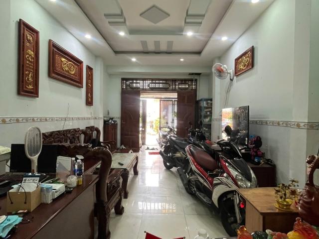 [L2670*] lô góc 2 mặt thoáng sát chợ bà điểm chỉ 10. X tỷ!