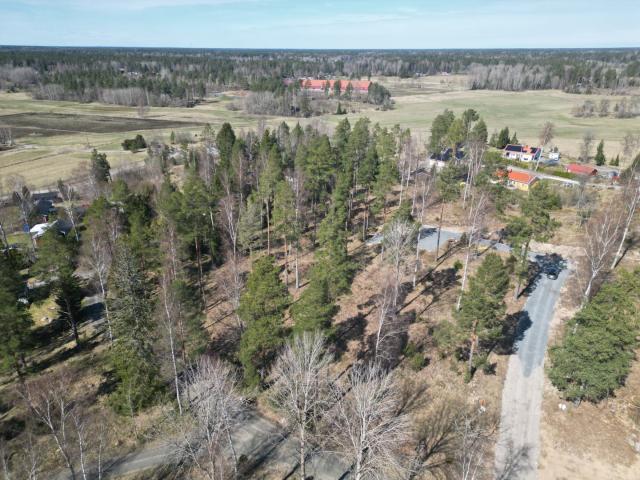 Långbrovägen 6 & 8