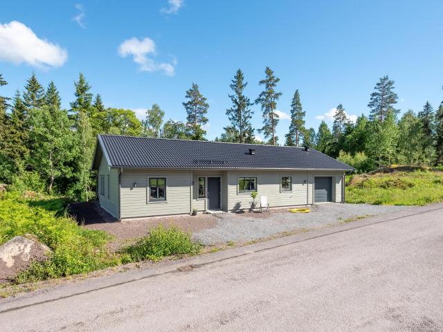 Långrevsvägen 1