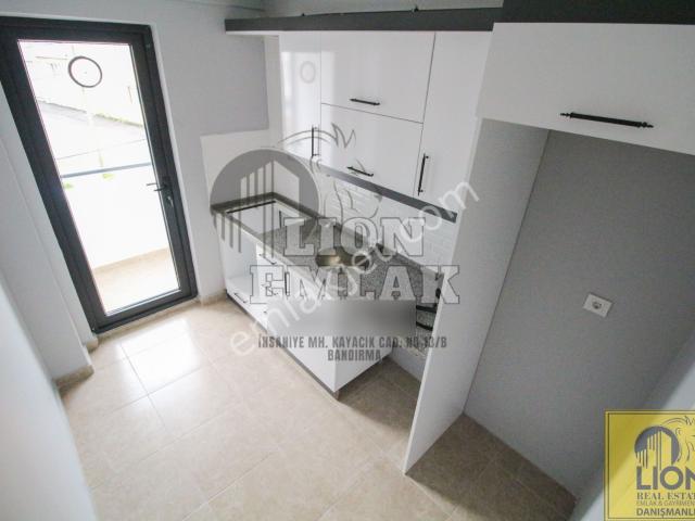 Lıon Emlak'tan Ayyıldız'da Kiralık Arakat Sıfır 2+0 Daire