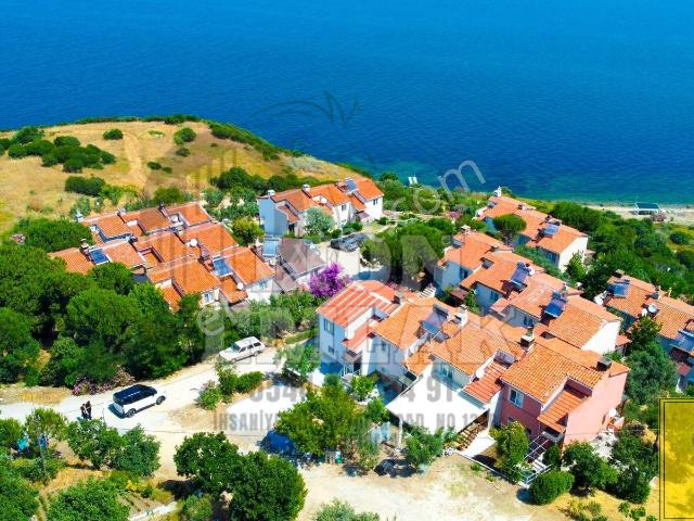 Lıon Emlak'tan Bandırma Şirinçavuş'ta Deniz Manzaralı Villa